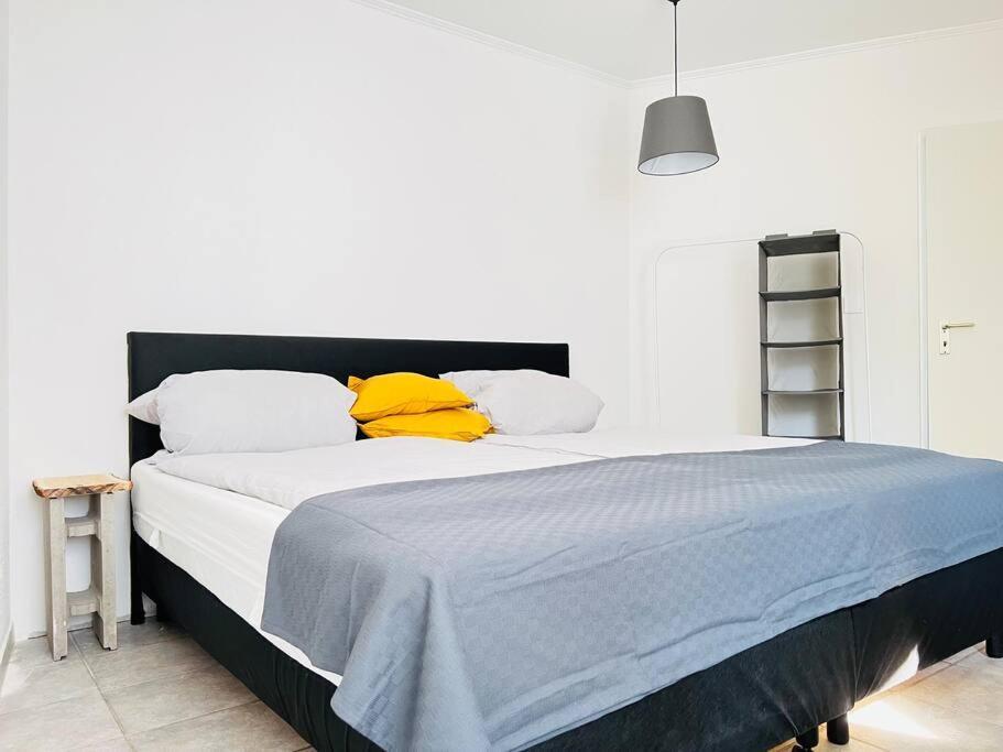 Zentrales Grosszuegiges Apartment Mit Dachterrasse! Bochum Zewnętrze zdjęcie