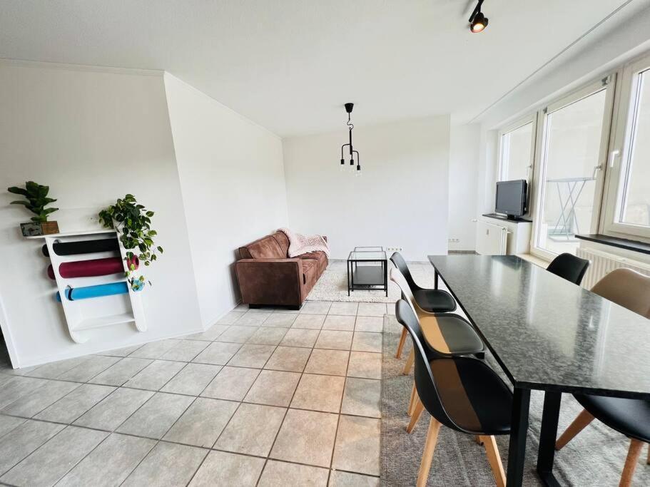 Zentrales Grosszuegiges Apartment Mit Dachterrasse! Bochum Zewnętrze zdjęcie