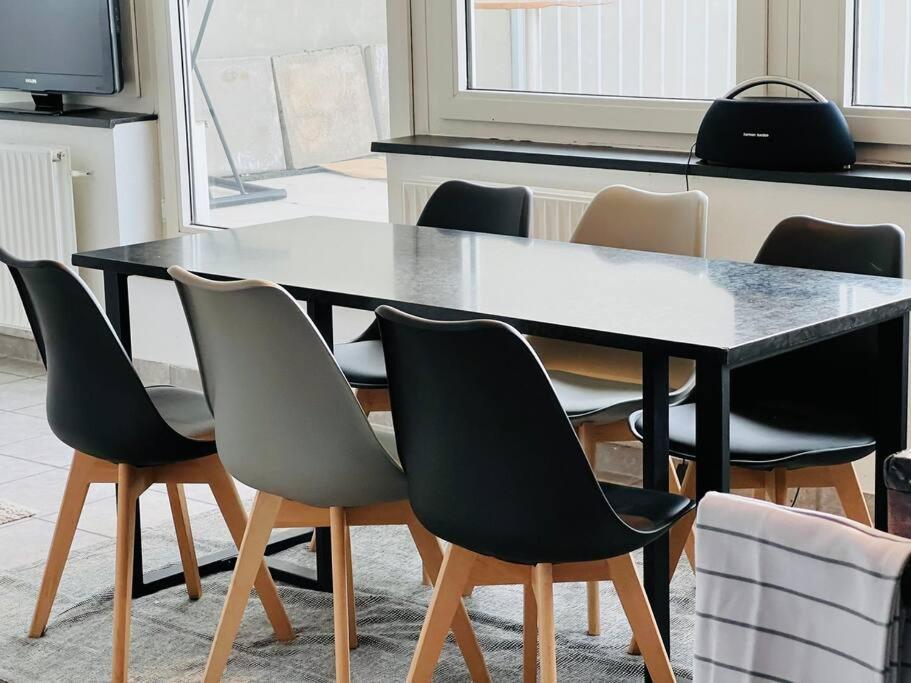 Zentrales Grosszuegiges Apartment Mit Dachterrasse! Bochum Zewnętrze zdjęcie