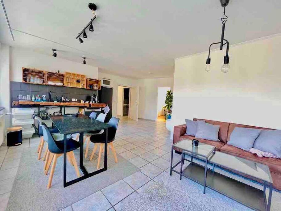 Zentrales Grosszuegiges Apartment Mit Dachterrasse! Bochum Zewnętrze zdjęcie