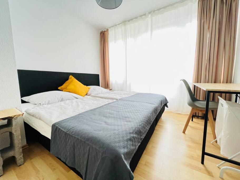 Zentrales Grosszuegiges Apartment Mit Dachterrasse! Bochum Zewnętrze zdjęcie