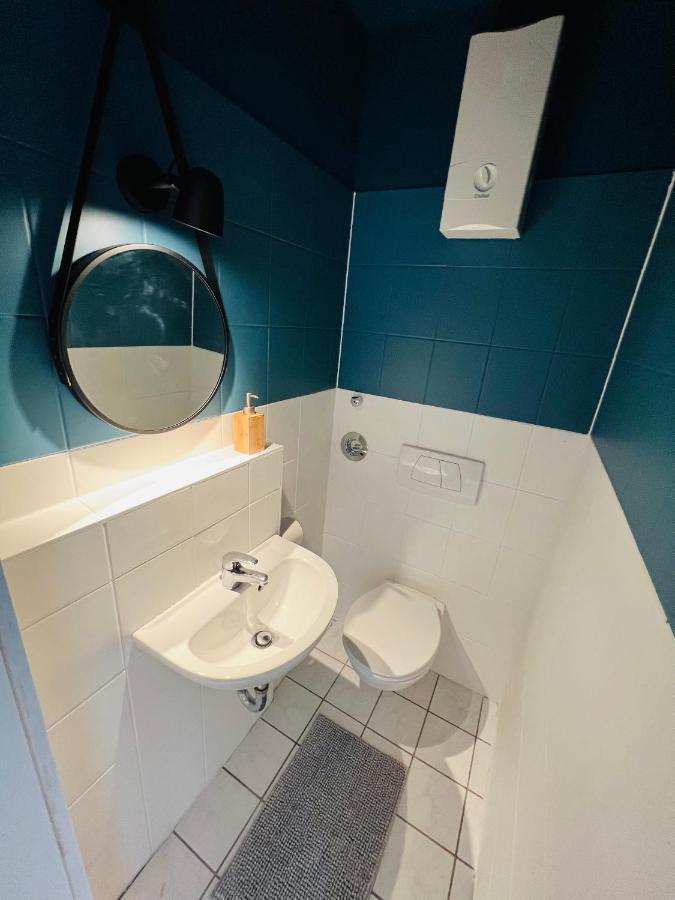 Zentrales Grosszuegiges Apartment Mit Dachterrasse! Bochum Zewnętrze zdjęcie
